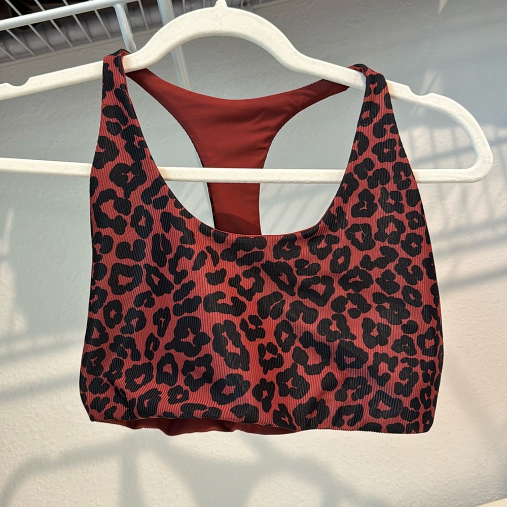Beach Riot set. Top L, Bottoms M.